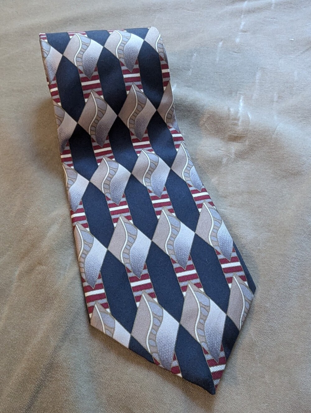 Vintage Wembley 100% Silk Geometric Necktie | 90s Retro Abstract Pattern